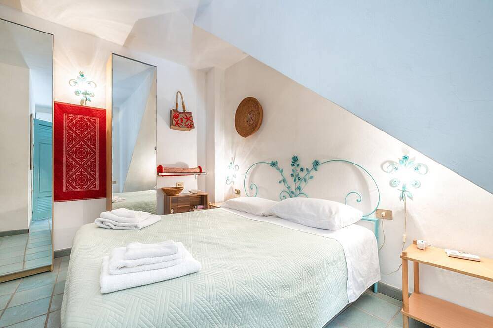 Entire apartment, 2 bedroom gorgeous apartment in Carloforte in Carloforte, Carbonia-Iglesias Province