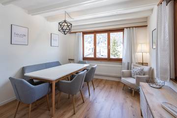 Hütte für 6 Personen, mit Garten und Ausblick in Davos