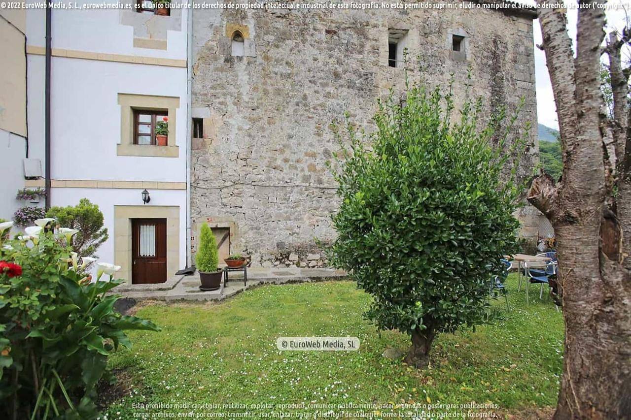 Four-Bedroom House in Las Arenas (Cabrales), Cabrales