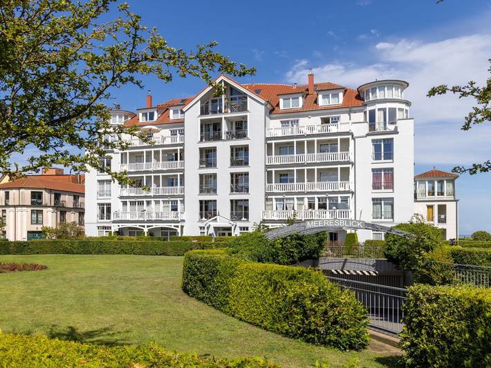 Ganze Ferienwohnung, Meeresblick - Hundefreundliche Ferienwohnung in bester Strandlage mit seitlichem Meerblick in Kühlungsborn Weststrand, Kühlungsborn