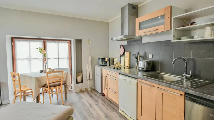 Location de vacances pour 2 personnes, avec piscine et terrasse à Dégagnac - 4