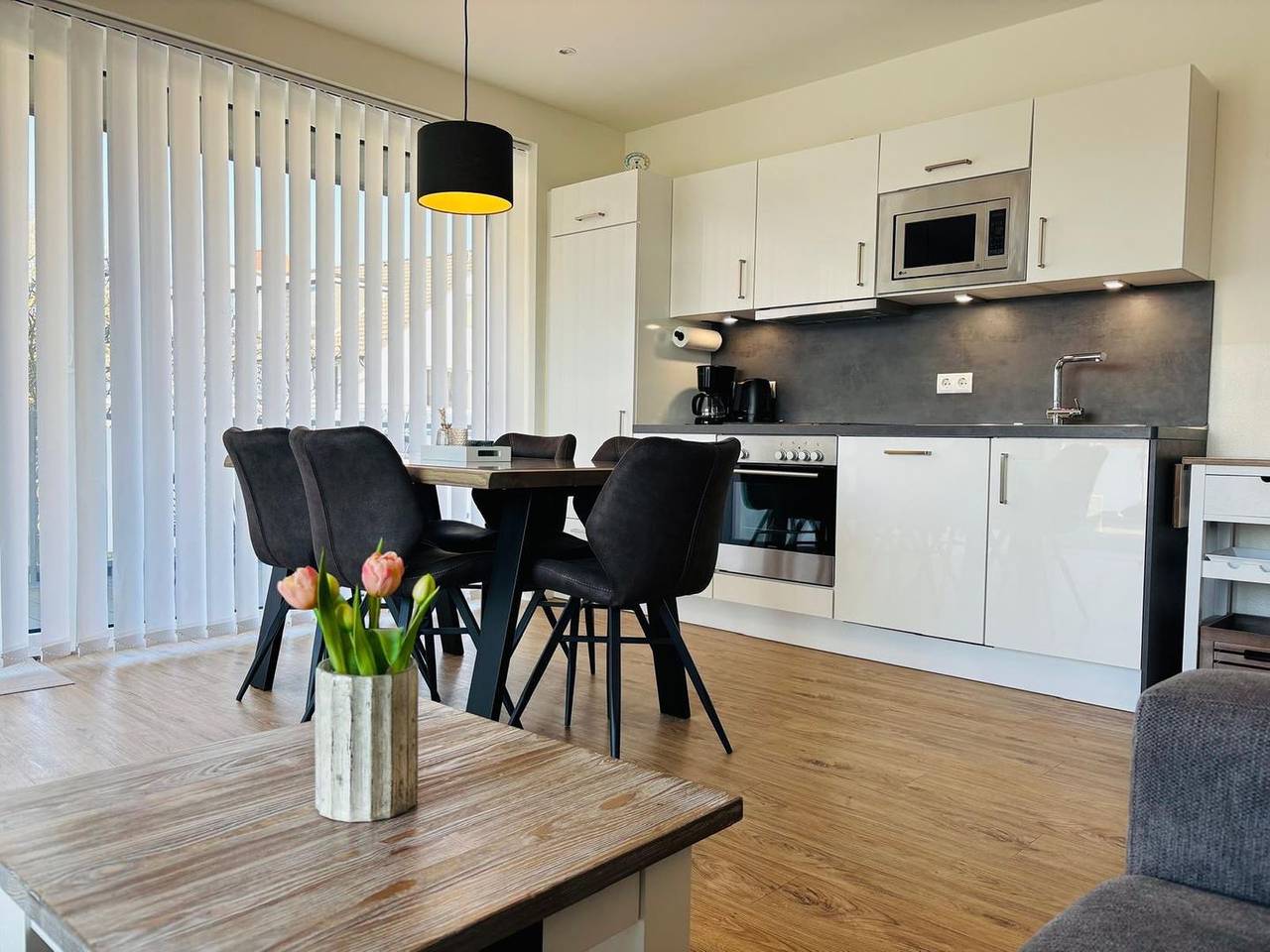 Ganze Wohnung, Quartier Hohe Geest 3 – Familienzeit am Meer. Sauna. Terrasse. Spiel & Spaß. in Sahlenburg Strand, Cuxhaven