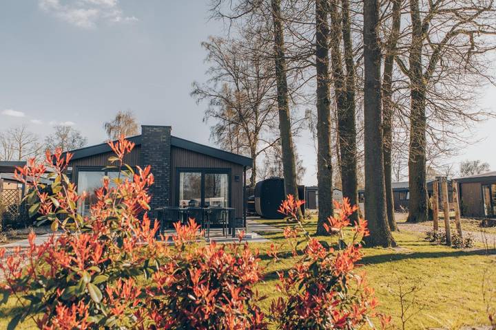 Chalet für 6 Personen, mit Garten und Terrasse sowie Sauna
