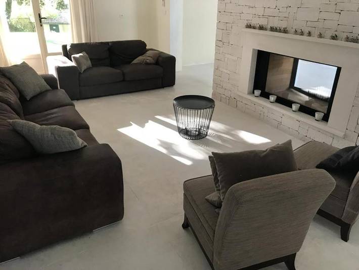 Location de vacances pour 10 personnes, avec vue ainsi que terrasse et piscine à Mornas - 4