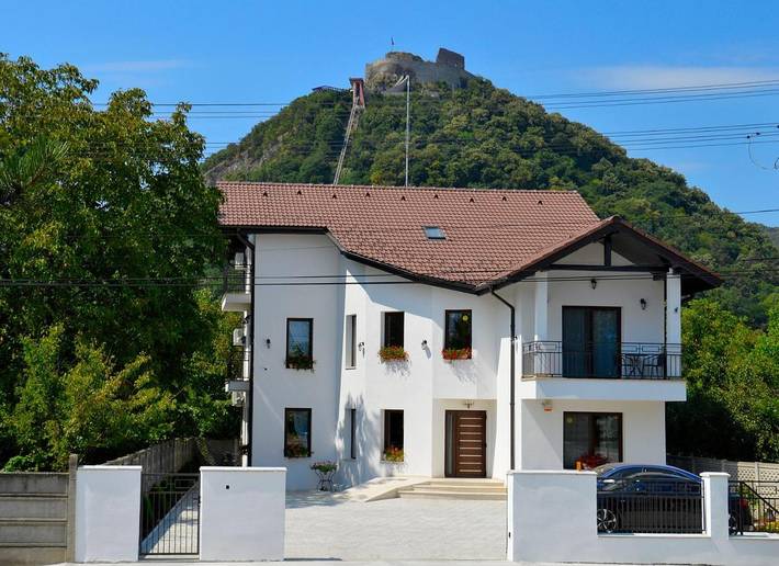 Gîte pour 2 personnes, avec jardin et vue dans Deva (Roumanie) - 2