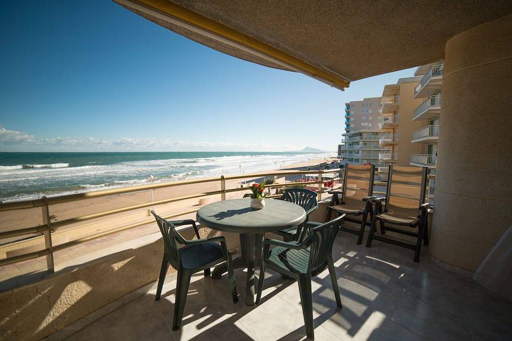 Entire apartment, Apartment 'Vistamar' with Balcony and Wi-Fi in Bellreguard, Costa de Valencia