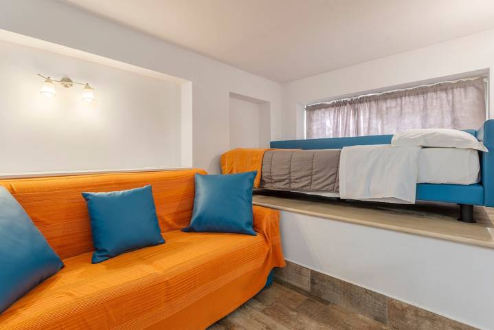 Holiday Home "Casavacanzefranca - 15" with Balcony and Wi-Fi in Terrasini, Palermo Provinsen