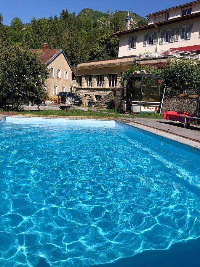 Chambre d’hôte pour 2 personnes, avec jardin ainsi que terrasse et piscine dans le Jura - 3