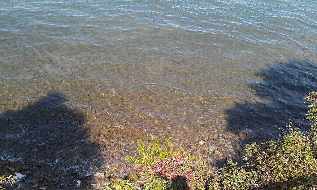 Spektakulärer Panoramablick auf den See in romantischer, privater Umgebung in Ontariosee