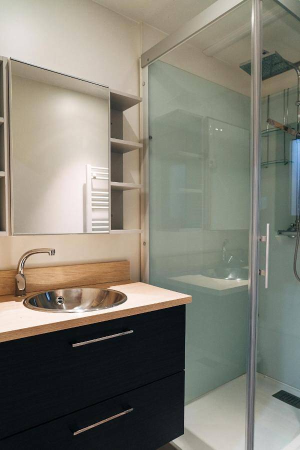 Location de vacances pour 5 personnes, avec sauna et terrasse ainsi que jardin et jacuzzi à Aucun - 3