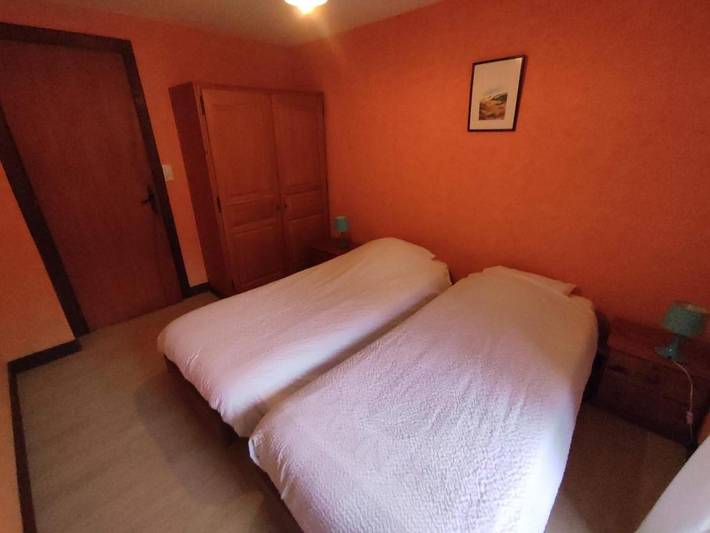 Location de vacances pour 5 personnes, avec jardin et sauna ainsi que terrasse et jacuzzi, animaux acceptés à Dommartin-lès-Remiremont - 4