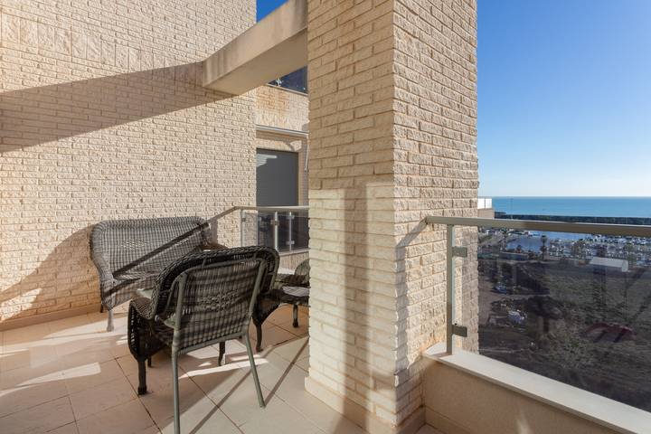 Entire apartment, Penthouse 10th floor Residencial "Puerto Marino" near Port with Spectacular Sea View & Pool in Guardamar del Segura, Costa Blanca