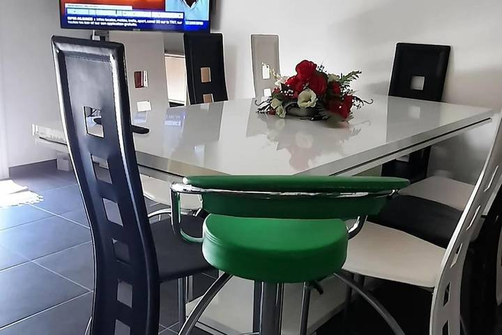 Location de vacances pour 4 personnes, avec jardin dans Plage du Goulet - 2