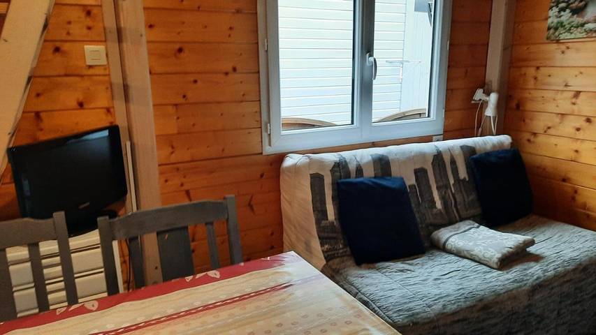 Camping pour 4 personnes, avec piscine et terrasse à Ruoms - 4