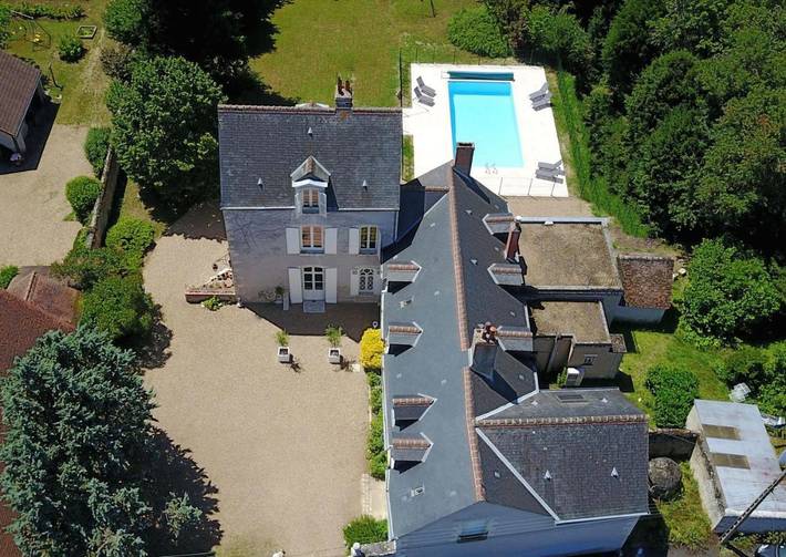 Chambre d’hôte pour 2 personnes, avec Terrasse et Jardin ainsi que Piscine et Vue