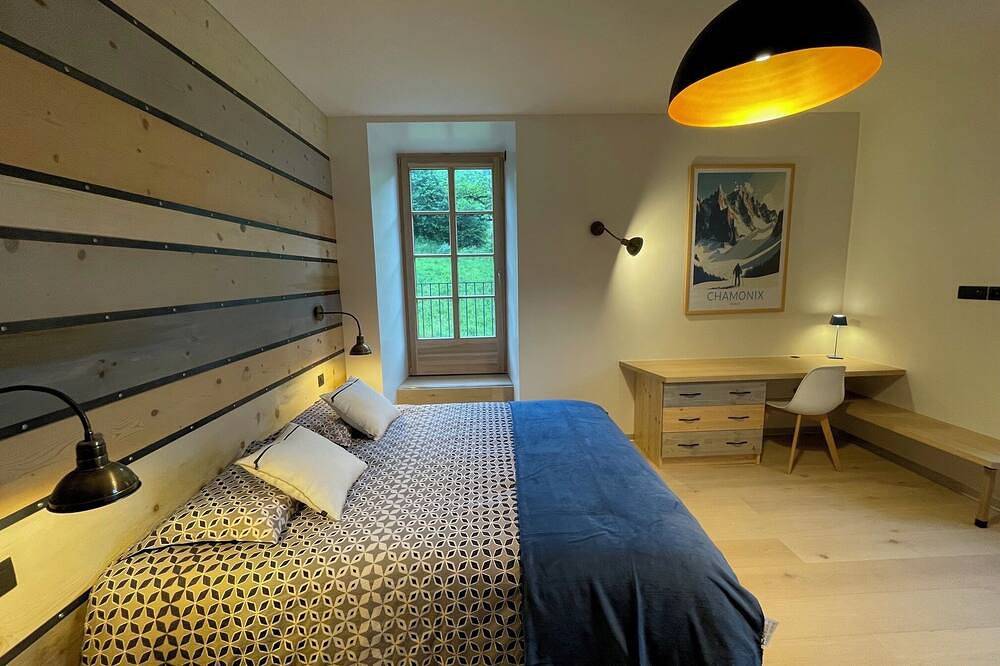 Ganze Wohnung, Un Étage Complet Dans une Tour Médiévale Rénovée au Cœur du Pays du Mont-blanc in Sallanches, Pays du Mont-Blanc