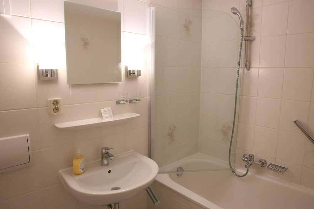 Double Room - City Pension Magdeburg in Magdeburg, Elbe-Börde-Heide
