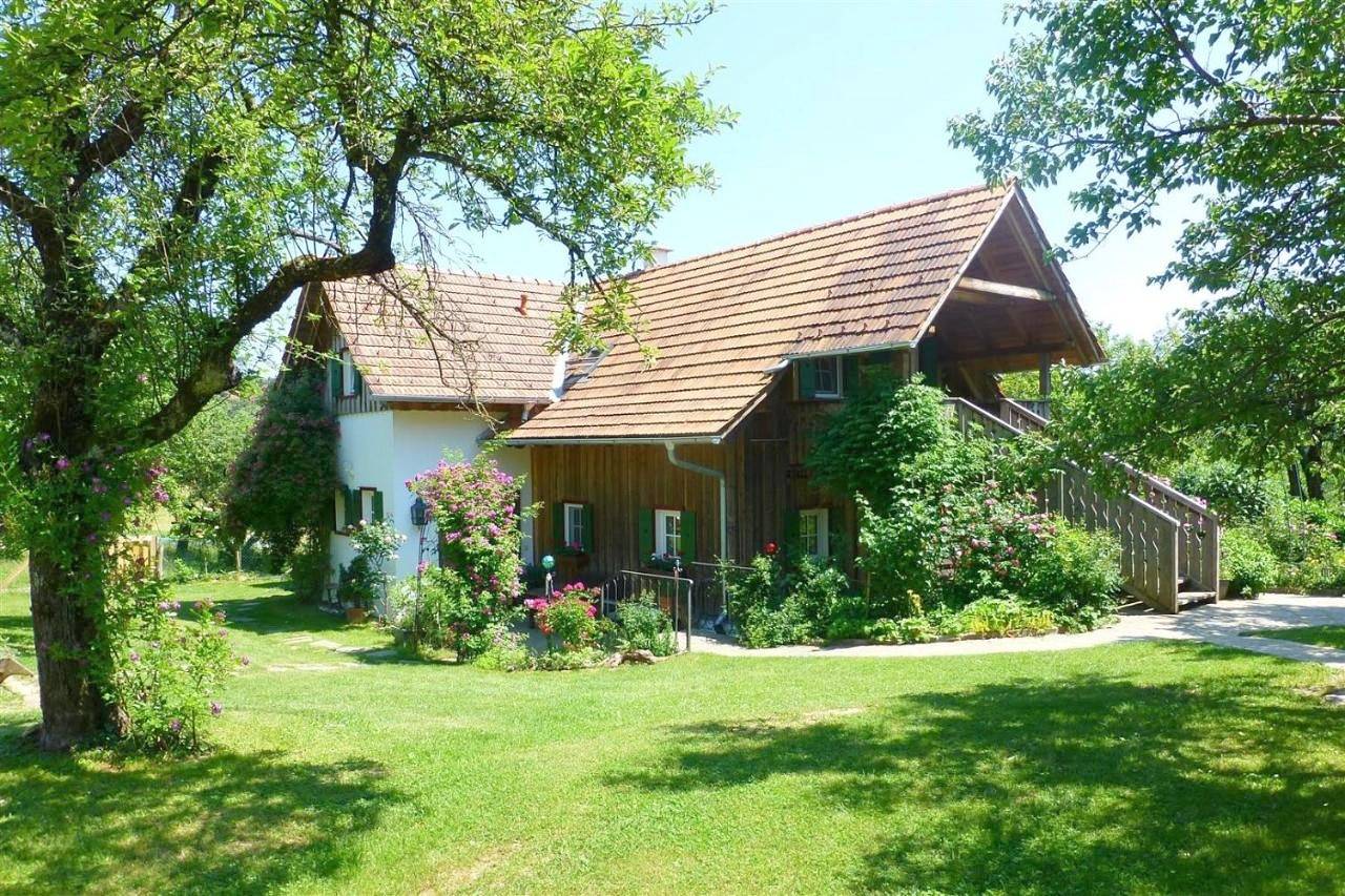 Ganze Wohnung, Three-Bedroom Apartment in Südoststeiermark, Kirchberg an der Raab