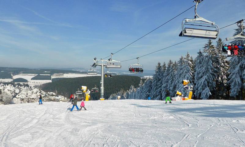 Ferienhaus für 11 Personen, mit Balkon/Terrasse und Balkon in Schmallenberg - 2