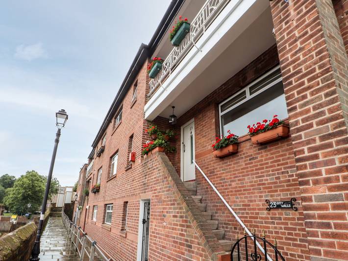 Gîte pour 6 personnes, avec balcon à Chester - 4