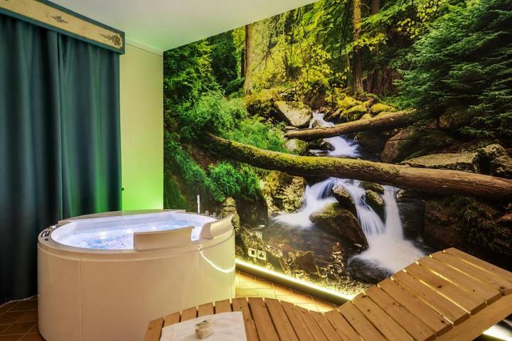 Agriturismo per 2 persone, con Terrazza e Giardino nonché Piscina e Panorama a Poppi