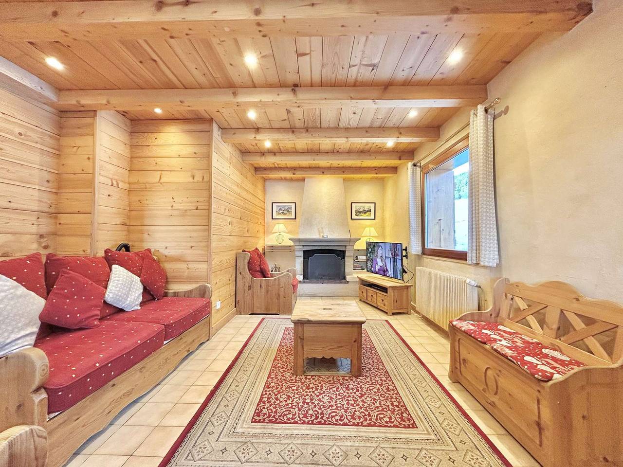 Chalet indépendant avec spa, sauna et cheminée à Notre-Dame-de-Bellecombe - 10 pers in Notre-Dame-de-Bellecombe, Région d'Albertville