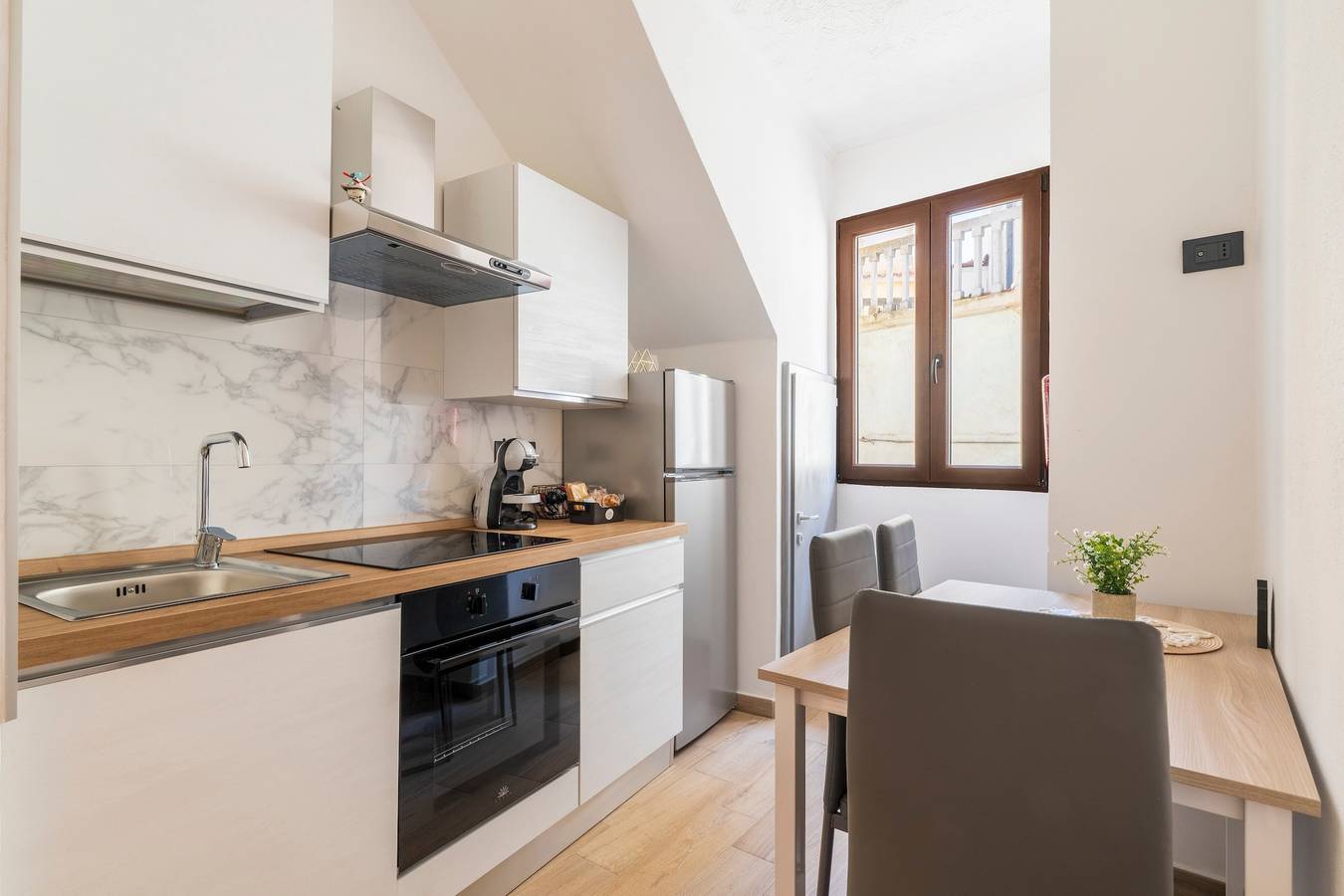 Appartement entier, Appartement 'Filo Azzurro 1' avec Wi-Fi et climatisation in Ulassai, Barbagia