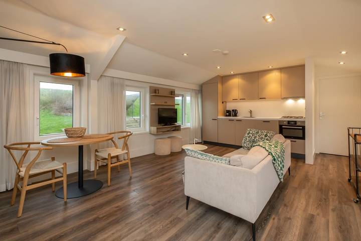 Ferienwohnung für 2 Personen, mit Balkon und Terrasse in Zoutelande