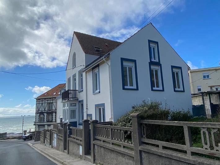 Ferienwohnung für 4 Personen, mit Ausblick und Garten, kinderfreundlich in Wimereux