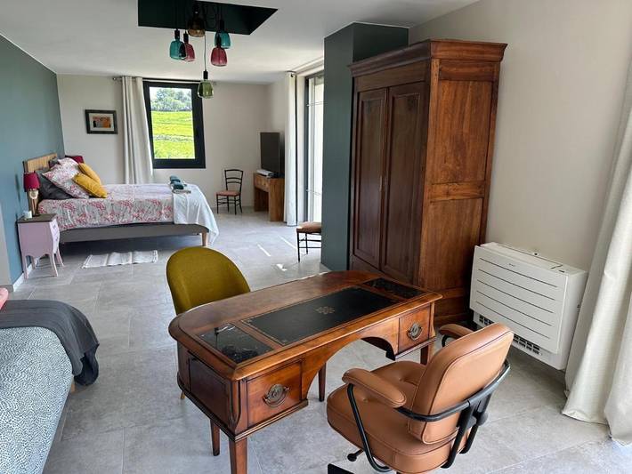 Location de vacances pour 3 personnes, avec jardin ainsi que piscine et vue à Cairanne - 4