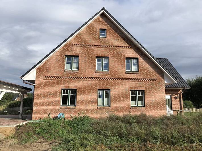 Ferienhaus für 4 Personen, mit Terrasse in Mustin