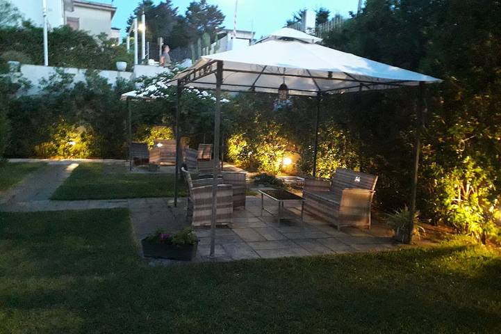 Agriturismo per 4 persone, con balcone e giardino a Balestrate