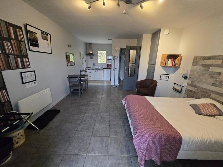 Hôtel pour 5 personnes, avec balcon et bassin pour enfant ainsi que vue et piscine, adapté aux familles à Cajarc - 3