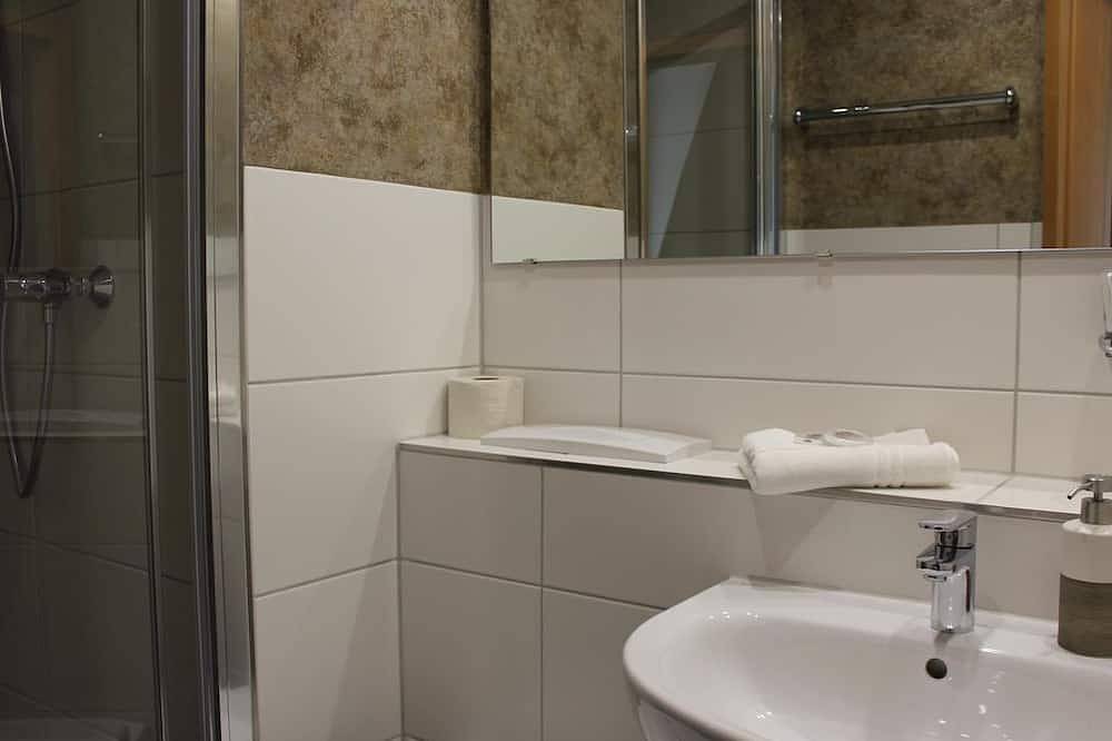 Doppelzimmer mit Dachschräge - Sächsisches Haus - Hotel & Restaurant in Bad Gottleuba-Berggießhübel, Elbsandsteingebirge