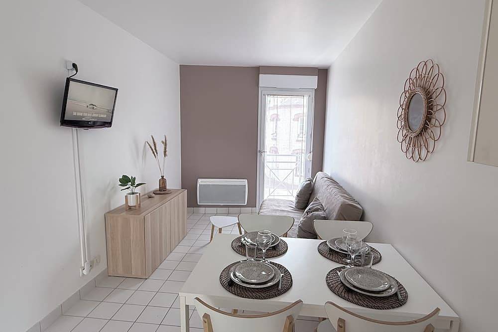 Ganze Wohnung, Escapade zen à l'Eclat d'Ambre - Duplex avec Cour in Ver-sur-Mer, Côte de Nacre