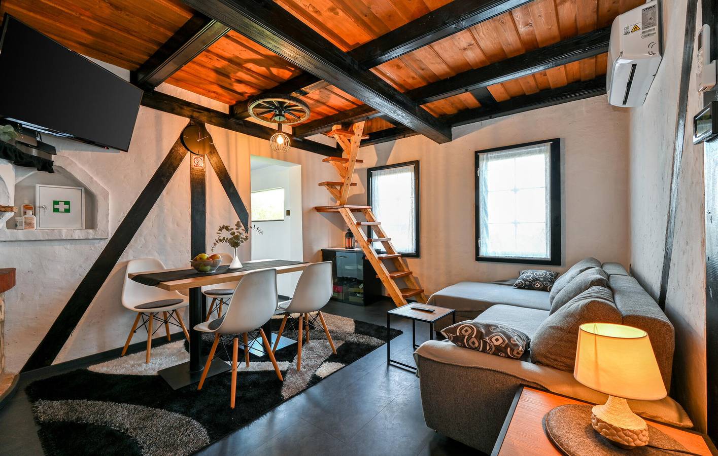 Charmant appartement 1 chambre avec accès à la piscine, au parking et au barbecue in Koprivnica-Krizevci