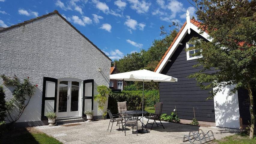 Ferienhaus für 2 Personen, mit Balkon/Terrasse und Terrasse in Domburg