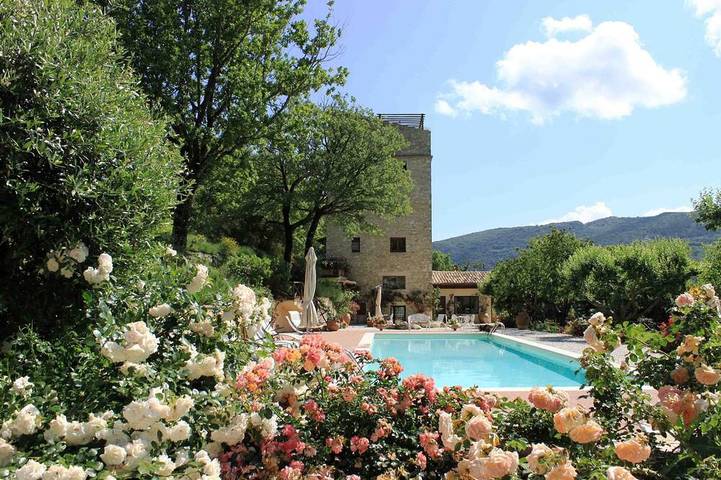 Casa vacanza per 12 persone, con piscina e giardino nonché terrazza, con animali domestici - 1