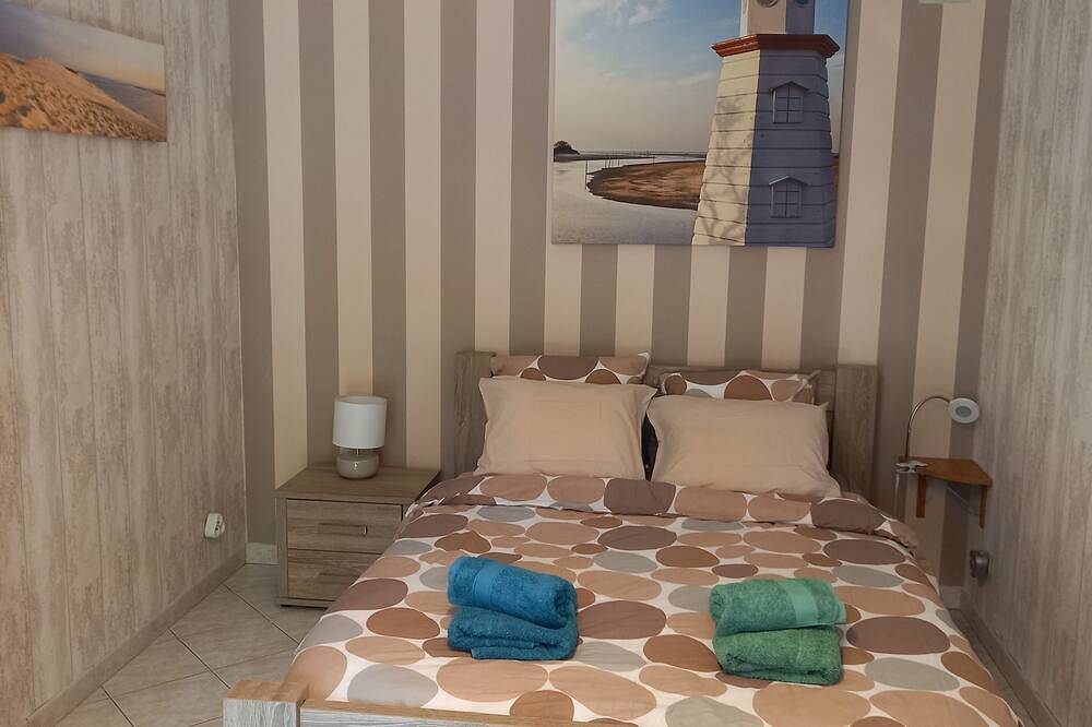 Une Chambre D'Hotes ( Studio )  Piscine Privee  Et Sdb - Petit Dejeuner  Inclus in Lanton, Région d'Arcachon