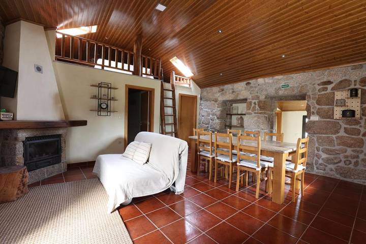 Location de vacances pour 6 personnes, avec jardin à Cabril - 4