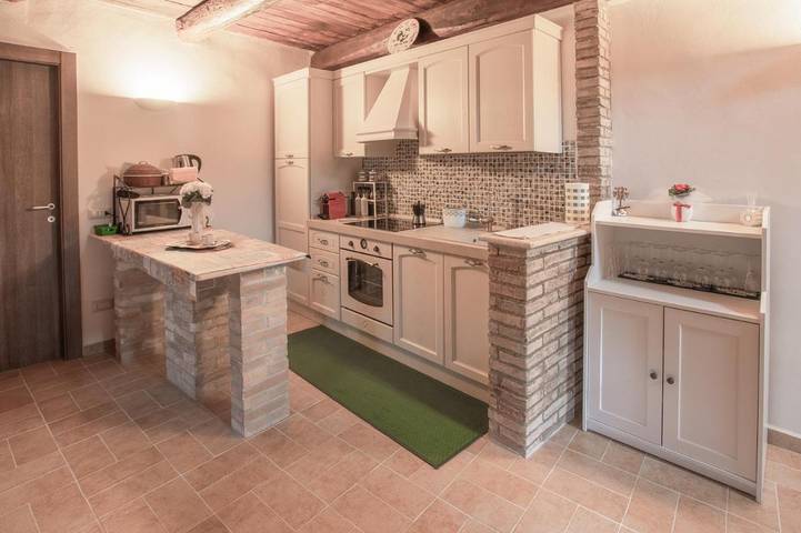 Location de vacances pour 7 personnes, avec vue et balcon à Collevecchio - 4