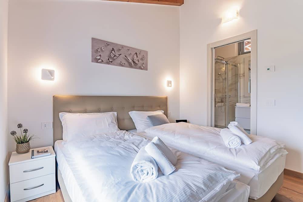 Villa S.Anna by Curti rentals in Calozzo, Pianello del Lario