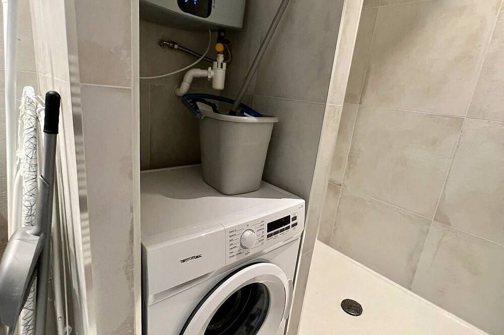 Appartement entier, Cassis Port les pieds dans l'eau avec climatisation in Cassis, Parc national des Calanques