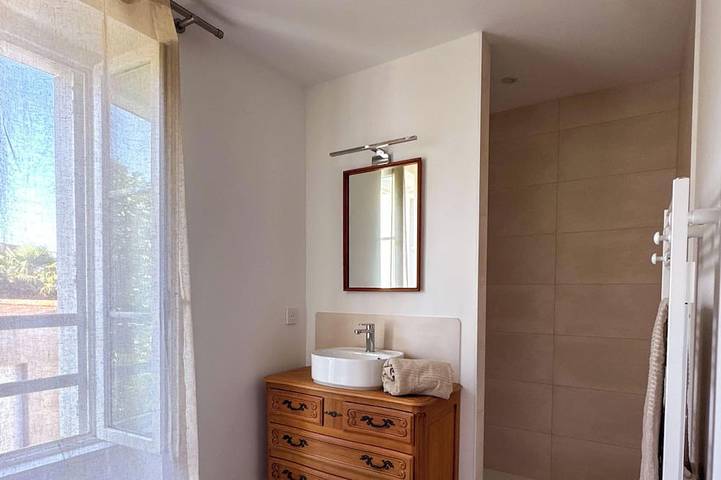Appartement entier, Tranquiloue - Appart Cosy 4pers - 15min Puy du Fou in Les Herbiers, Vallée de la Loire