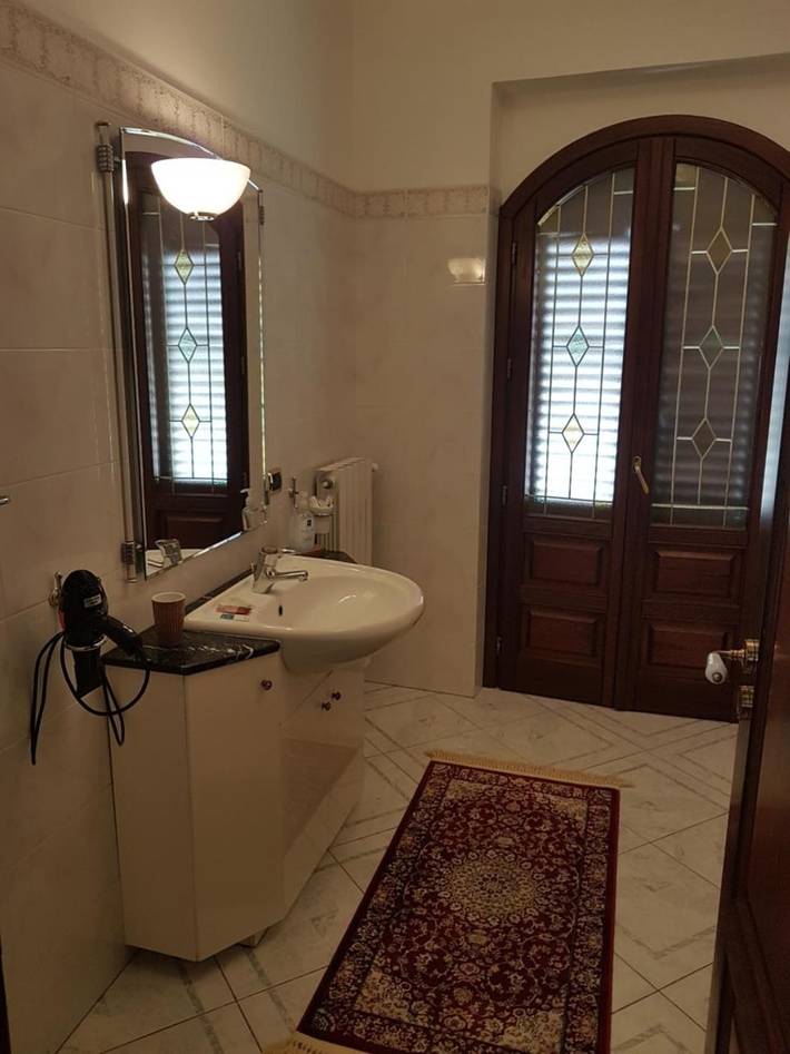 Chambre d’hôte pour 4 personnes, avec terrasse à Valguarnera Caropepe - 3