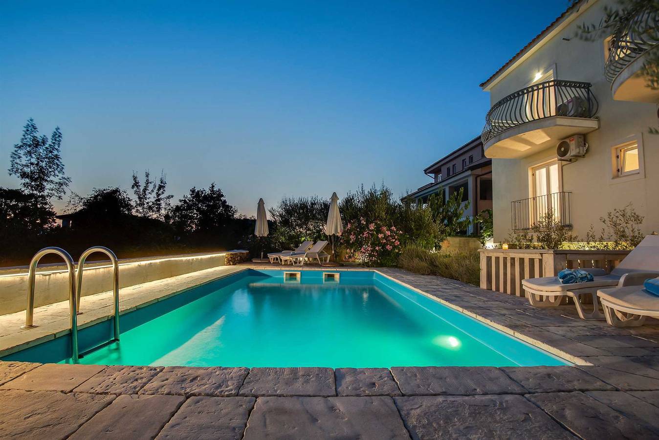 Villa per 16 persone con panorama in Linardici, Krk (Croazia)
