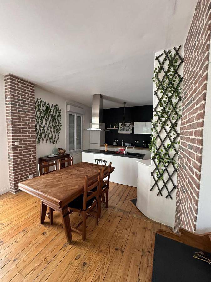 Chalet para 6 personas, con jardín además de terraza y piscina - 1