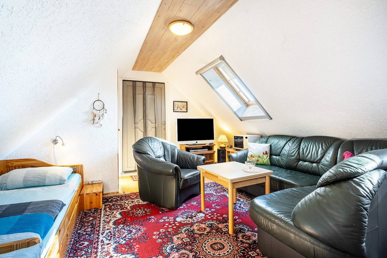 Ganze Wohnung, Apartment A mit privater Terrasse, Garten und Wlan in Klausdorf, Stralsund Umland