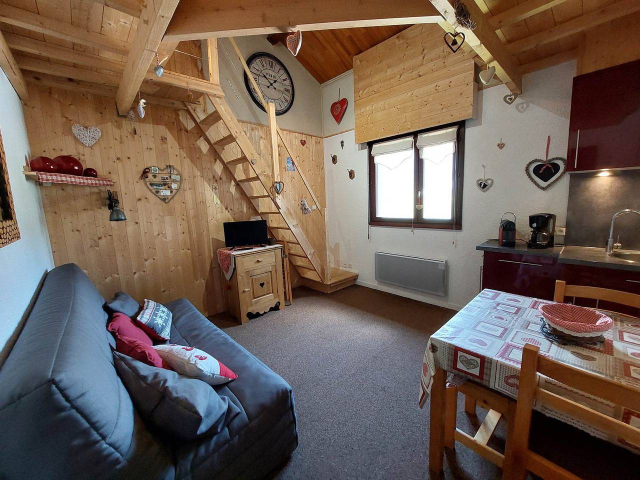 Estudio entero, Estudio de montaña en Autrans, 3 pers, aparcamiento privado, 2 estrellas in Autrans-Méaudre-en-Vercors, Parc naturel régional du Vercors