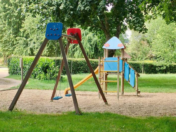 Camping pour 4 personnes, avec vue et jardin dans Saône-et-Loire - 4